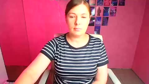 Snapshot of molly_mis chatting on 06.26.26 Molly online show from 06.26.26