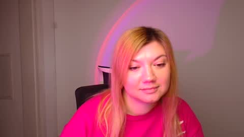 Molly online show from 01.06.25