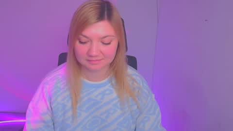 Molly online show from 01.07.25