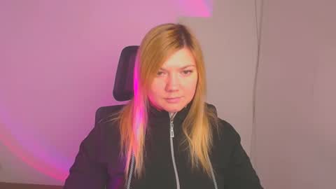 Molly online show from 01.15.25