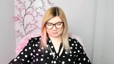 Molly online show from 01.18.26