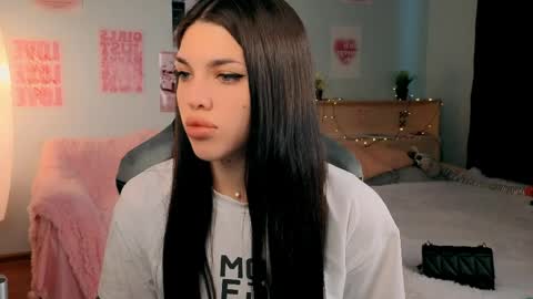 Molly online show from 03.30.26