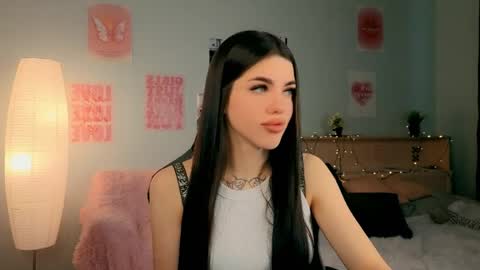 Molly online show from 04.07.26