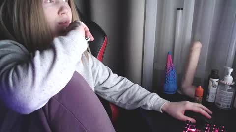 I have new photos come and see with love Molly online show from 02.10.25