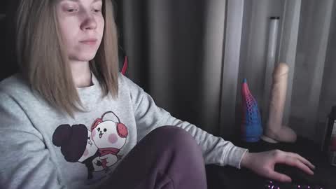 I have new photos come and see with love Molly online show from 02.12.25