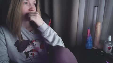 I have new photos come and see with love Molly online show from 03.04.25