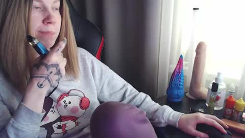 I have new photos come and see with love Molly online show from 03.07.25