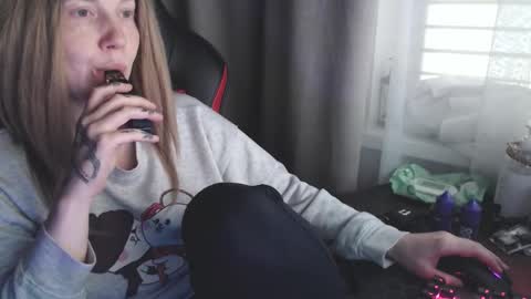 I have new photos come and see with love Molly online show from 09.22.25