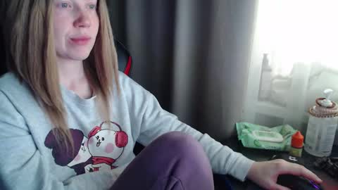 I have new photos come and see with love Molly online show from 10.05.25