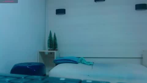 Molly Spears online show from 01.07.25