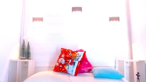 Molly Spears online show from 01.09.25