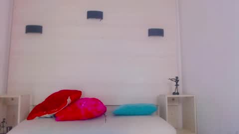 Molly Spears online show from 01.24.25