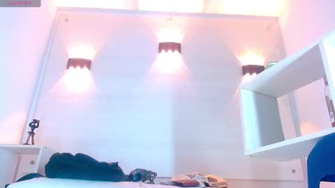 Molly Spears online show from 02.02.25