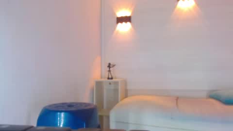 Molly Spears online show from 03.11.25