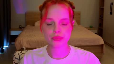 Molly online show from 03.25.26