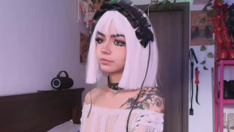 mollycrystalll online show from 02.26.26