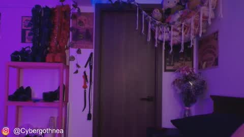 mollycrystalll online show from 03.24.26