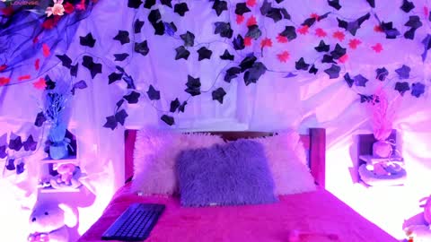 New girl Emily Valentina  Michelle online show from 02.04.25