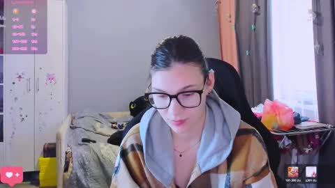  KIRA  online show from 02.10.26