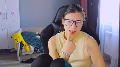  KIRA  online show from 02.16.26