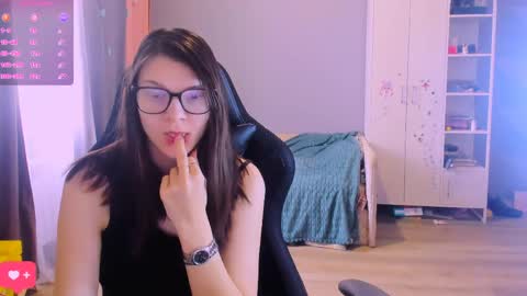  KIRA  online show from 03.23.26