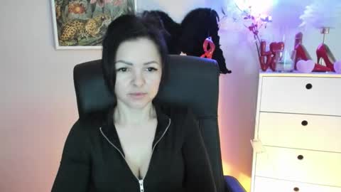 Molly online show from 02.16.26