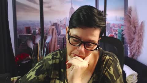 MollySun Nina Randmann online show from 10.13.25