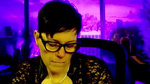 Snapshot of mollysun chatting on 04.23.26 MollySun Nina Randmann online show from 04.23.26