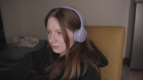 mollytucker online show from 12.19.24