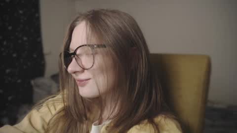 mollytucker online show from 02.02.25