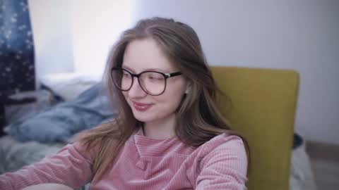 mollytucker online show from 02.08.25