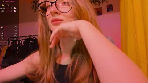 mollytucker online show from 11.30.25