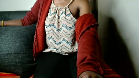 Snapshot of mollyxxxarial chatting on 06.18.26 Molly online show from 06.18.26