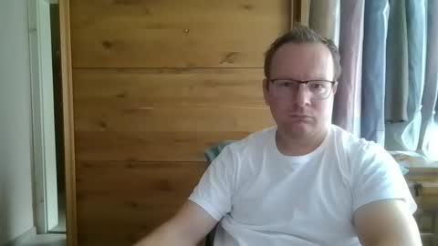 Snapshot of molnarzsolt chatting on 10.01.25 molnarzsolt online show from 10.01.25