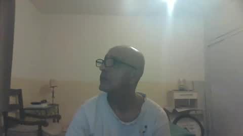 moment71200 online show from 01.04.25