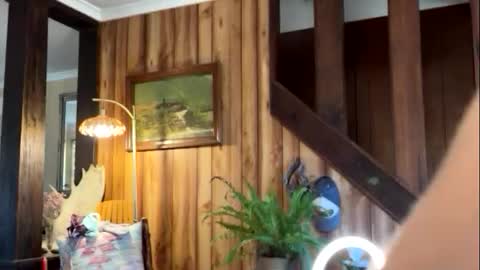 Mia  online show from 03.27.26