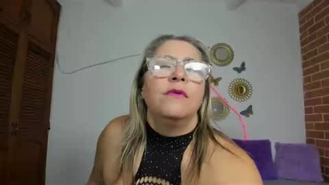Maja online show from 01.12.25