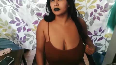 Mommy bubbles online show from 11.15.25