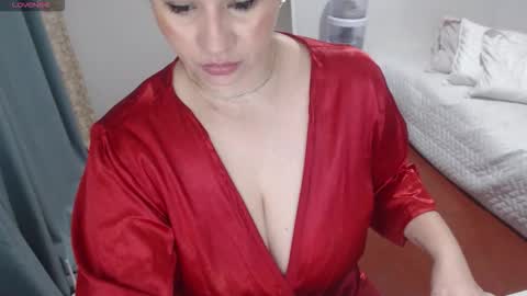 Daphne  online show from 02.17.26