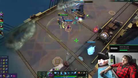 Snapshot of mommysimp69 chatting on 12.18.24 Sky online show from 12.18.24