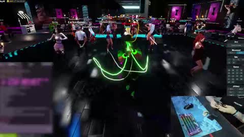 Snapshot of mommysimp69 chatting on 01.01.25 Sky online show from 01.01.25