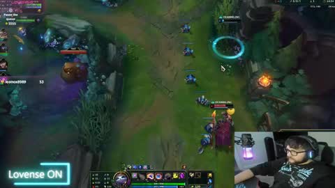 Snapshot of mommysimp69 chatting on 01.08.25 Sky online show from 01.08.25