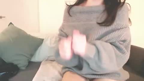 Momo online show from 12.05.24