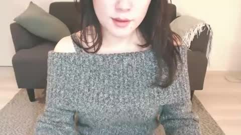 Momo online show from 12.07.24