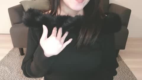 Momo online show from 12.18.24