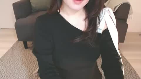 Momo online show from 02.13.25