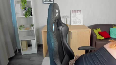 mon1ca_jones online show from 02.08.26