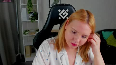 mon1ca_jones online show from 02.11.26