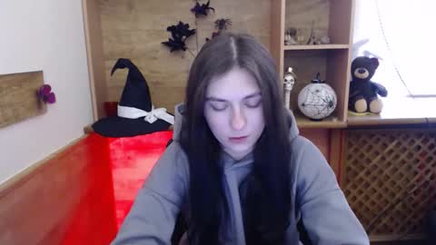 Snapshot of monakali chatting on 11.12.25 monakali online show from 11.12.25