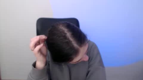 Snapshot of monakali chatting on 11.22.25 monakali online show from 11.22.25